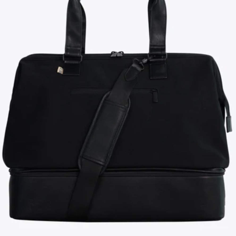 New with Tags Beis Weekender Bag in Black